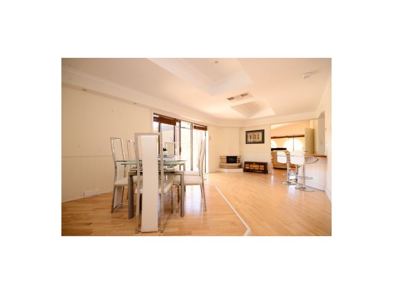 32 Pinetree Gully Road, Willetton WA 6155