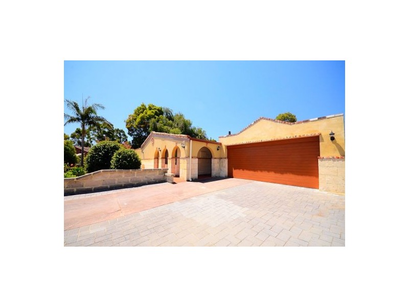 32 Pinetree Gully Road, Willetton WA 6155