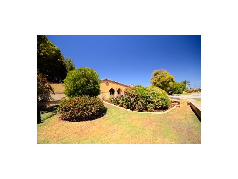 32 Pinetree Gully Road, Willetton WA 6155