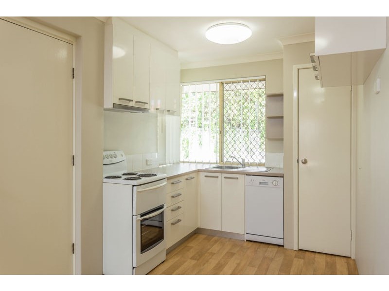 2/11 Goddard Street, Lathlain WA 6100