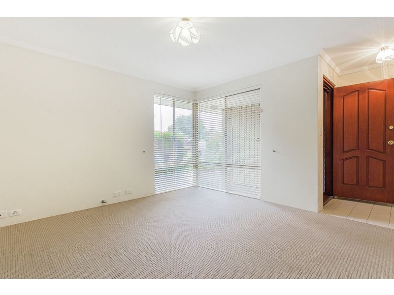 1/7 Mcdougall Street, Como WA 6152