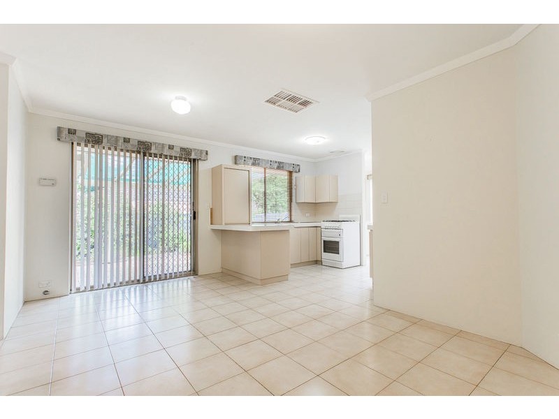 1/7 Mcdougall Street, Como WA 6152