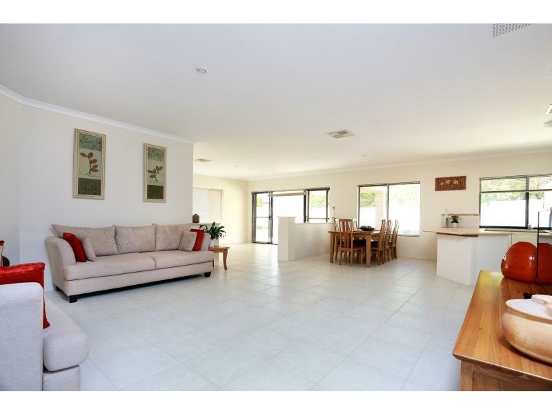 16a Carlisle Street, Shoalwater WA 6169