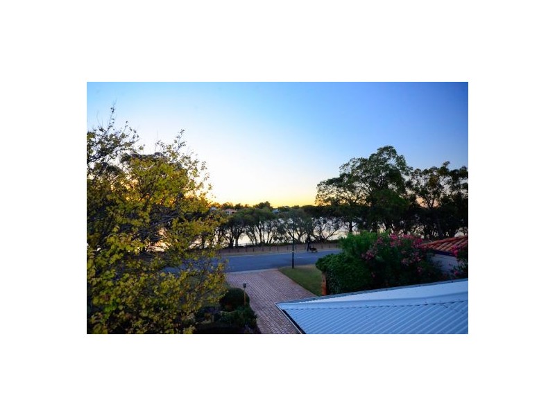 29 Riverton Drive, Rossmoyne WA 6148