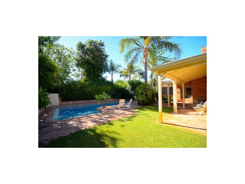 29 Riverton Drive, Rossmoyne WA 6148