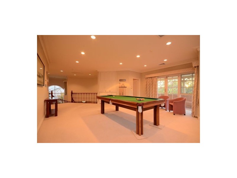 29 Riverton Drive, Rossmoyne WA 6148