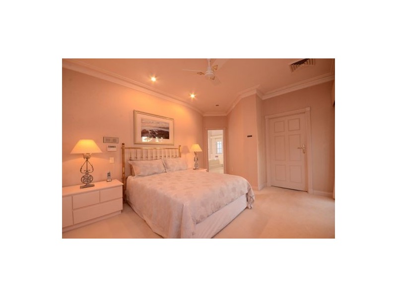 29 Riverton Drive, Rossmoyne WA 6148