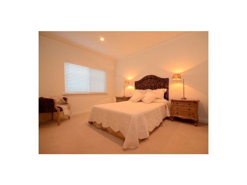 29 Riverton Drive, Rossmoyne WA 6148