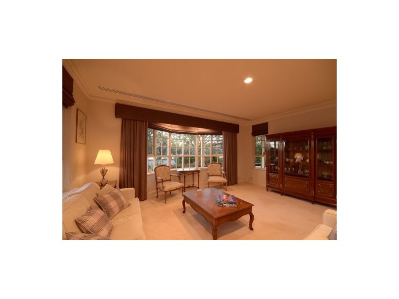 29 Riverton Drive, Rossmoyne WA 6148