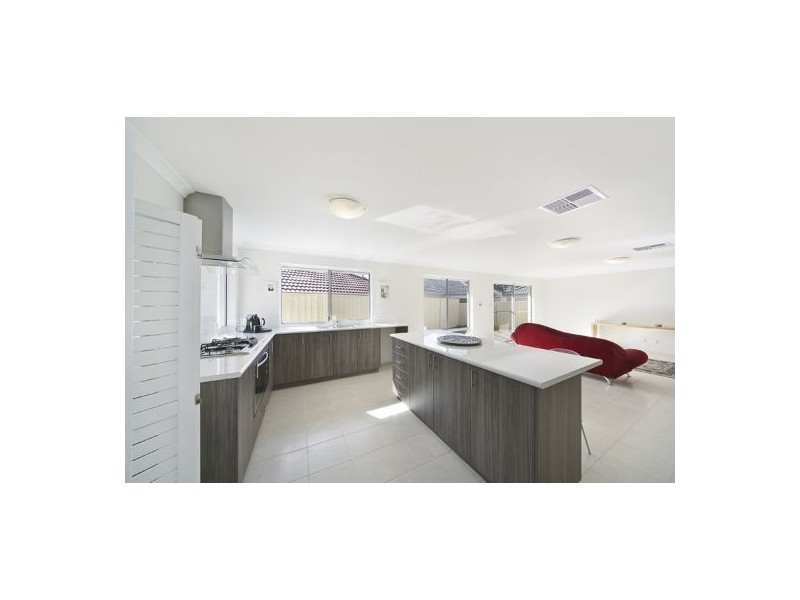 1/108 Walpole Street, Bentley WA 6102