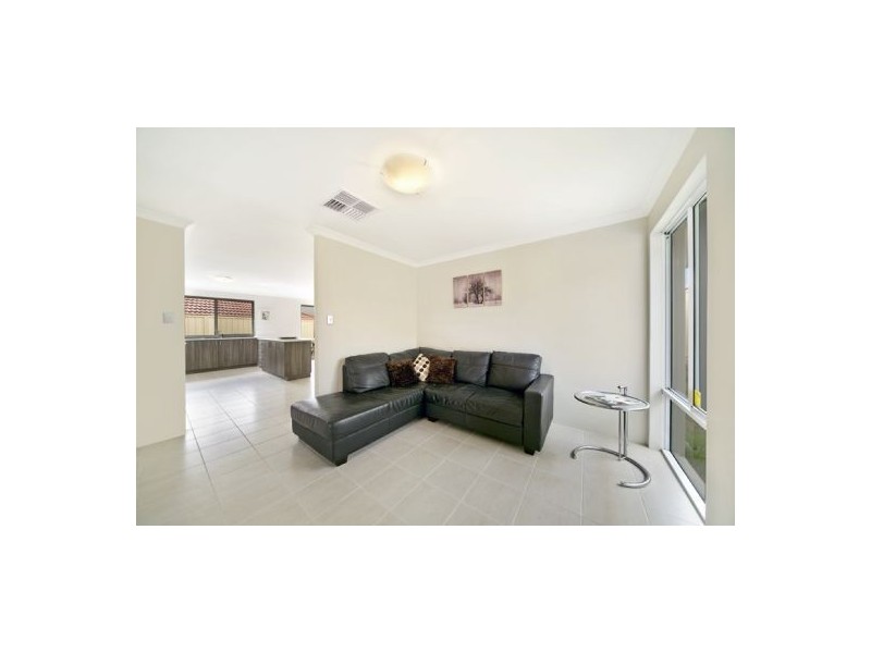 1/108 Walpole Street, Bentley WA 6102