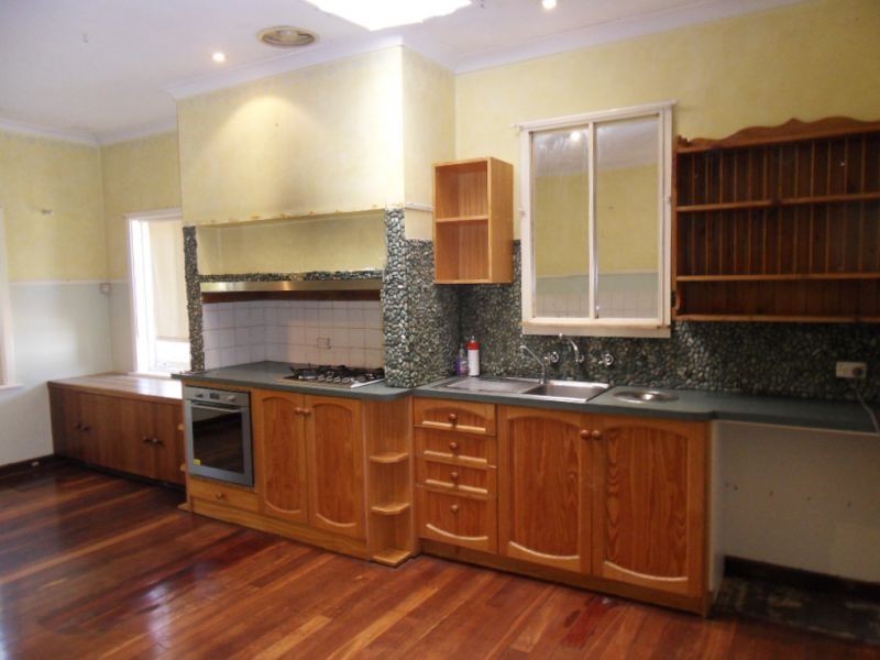 49 Bickley Crescent, Manning WA 6152
