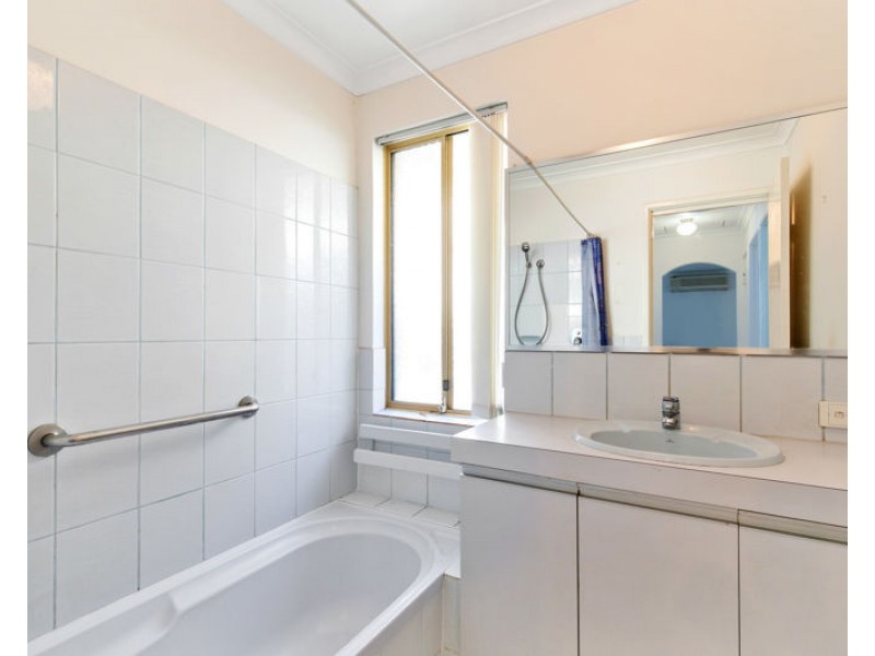 4/87 Mary Street, Como WA 6152