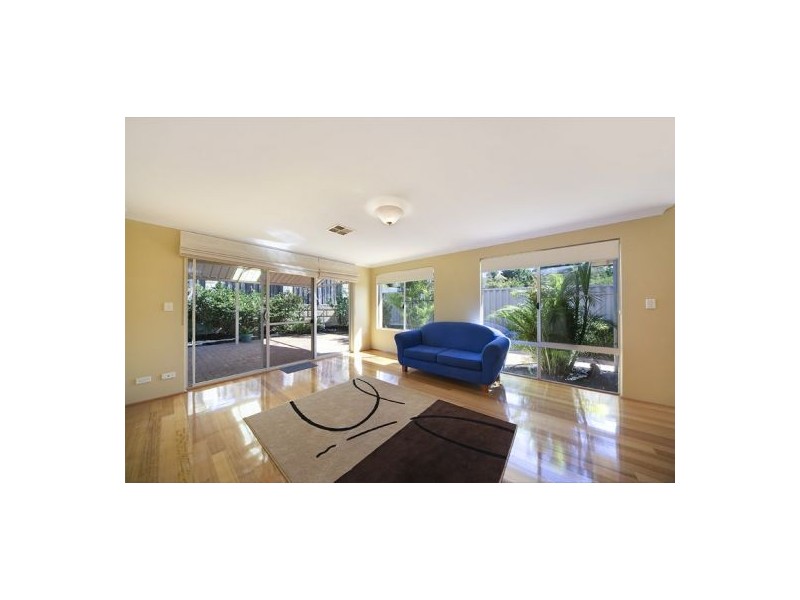 15 Baldwin Street, Como WA 6152