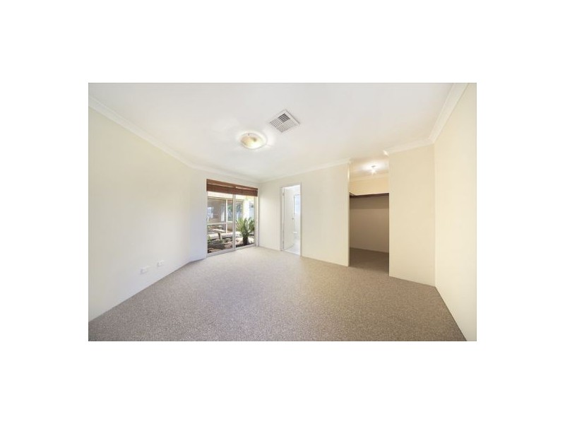 15 Baldwin Street, Como WA 6152