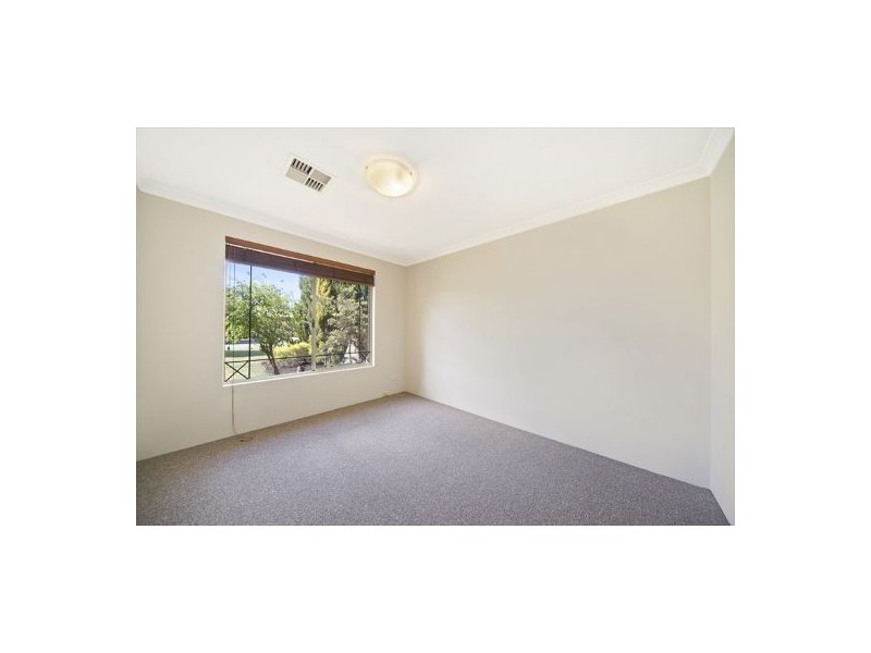 15 Baldwin Street, Como WA 6152