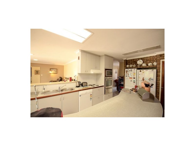 4 Turret Road, Willetton WA 6155