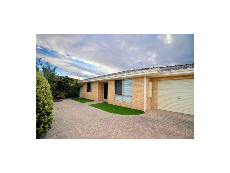 25 Galaxy Way, Carlisle WA 6101
