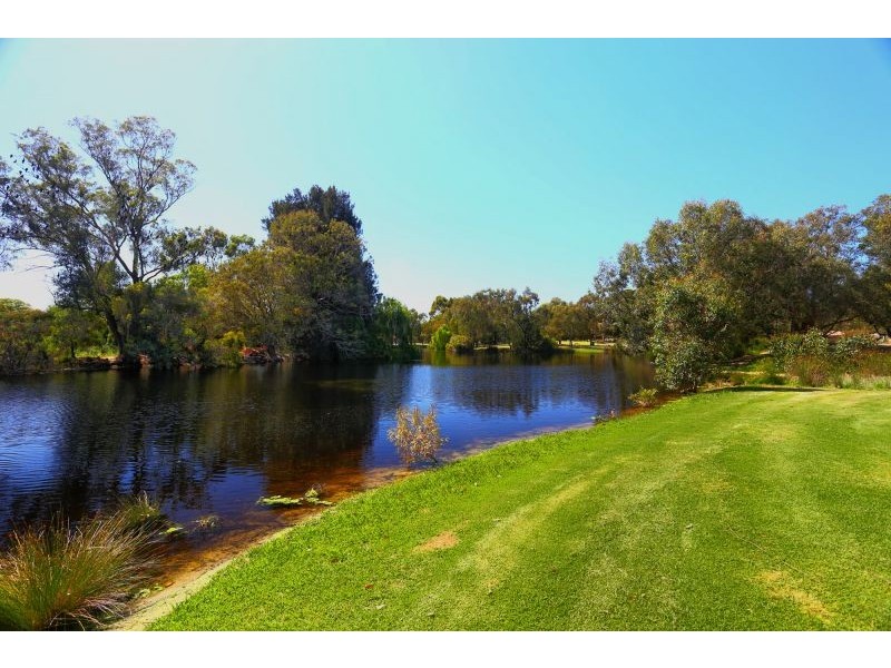 3/9 Clydesdale Street, Como WA 6152