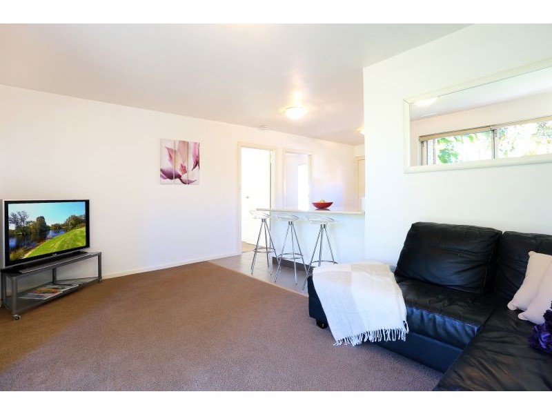 3/9 Clydesdale Street, Como WA 6152