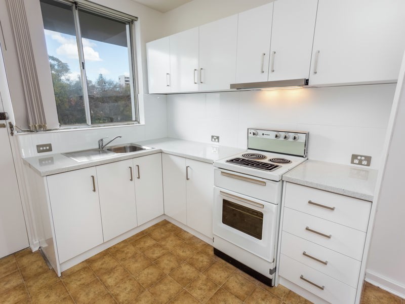 9/240 Mill Point Rd, South Perth WA 6151