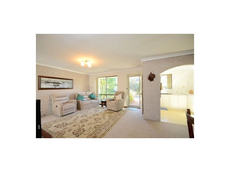 2/75 Thelma Street, Como WA 6152