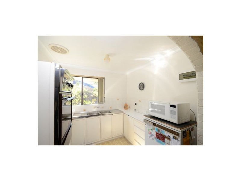 2/75 Thelma Street, Como WA 6152