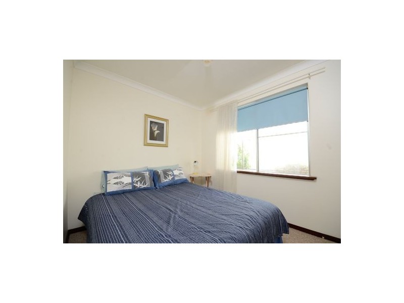 2/75 Thelma Street, Como WA 6152