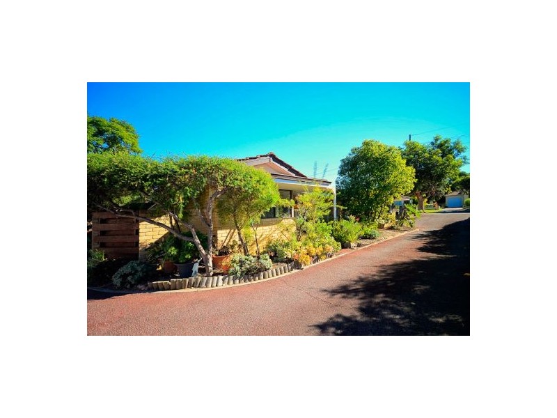 2/75 Thelma Street, Como WA 6152