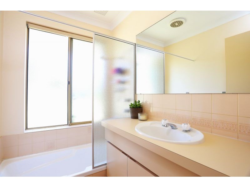 11a Cale Street, Como WA 6152