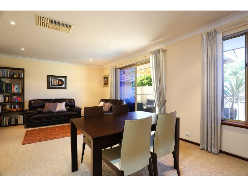 11a Cale Street, Como WA 6152