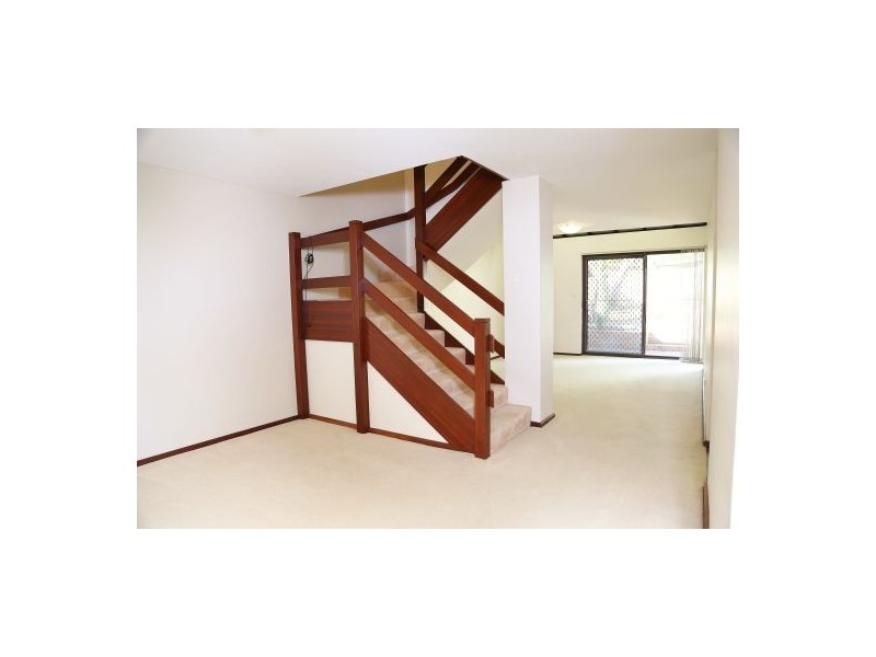 9/25 Eric Street, Como WA 6152