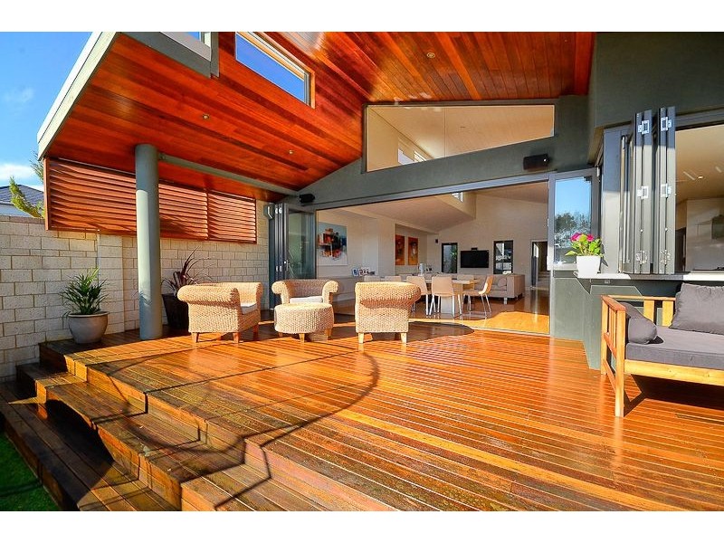 30a Tweeddale Road, Applecross WA 6153