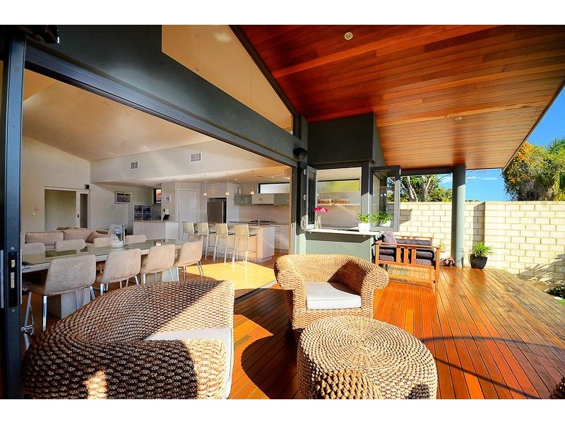 30a Tweeddale Road, Applecross WA 6153