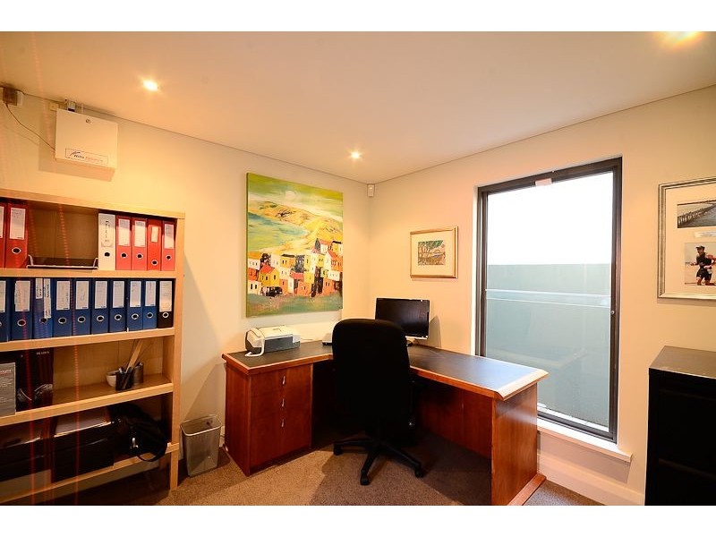30a Tweeddale Road, Applecross WA 6153