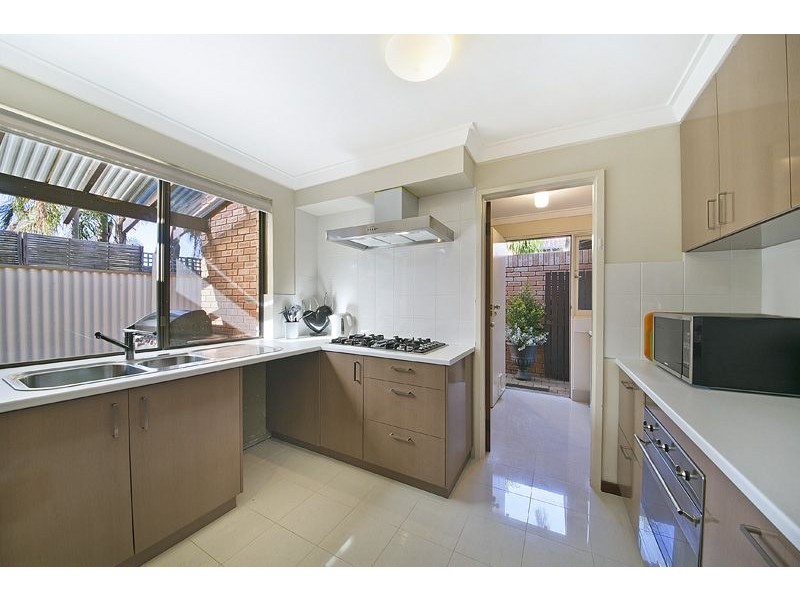 11/74 Comer Street, Como WA 6152