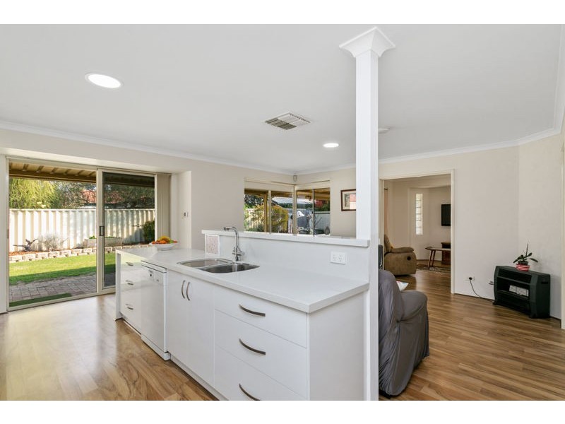 79b Cloister Ave, Manning WA 6152