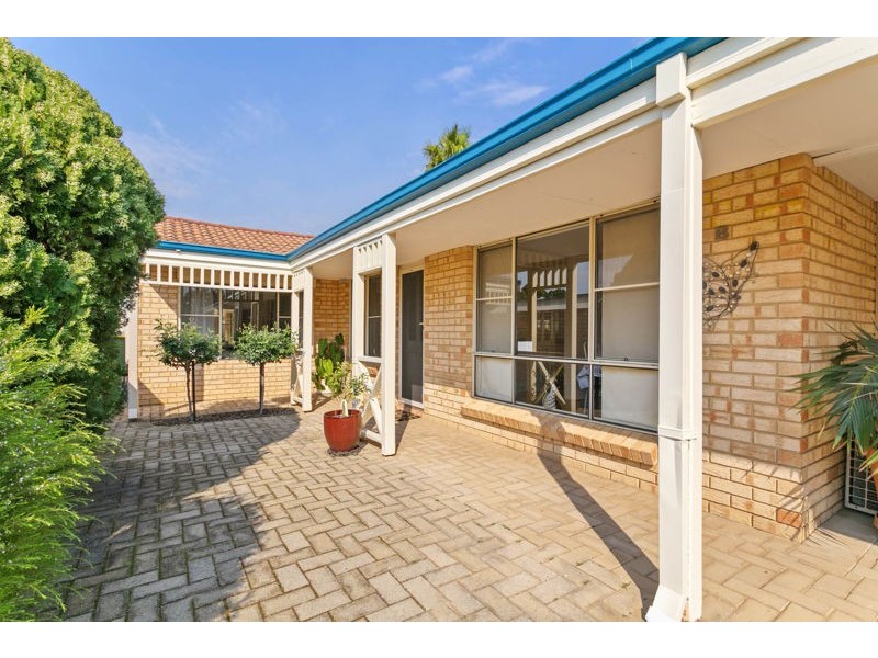 79b Cloister Ave, Manning WA 6152