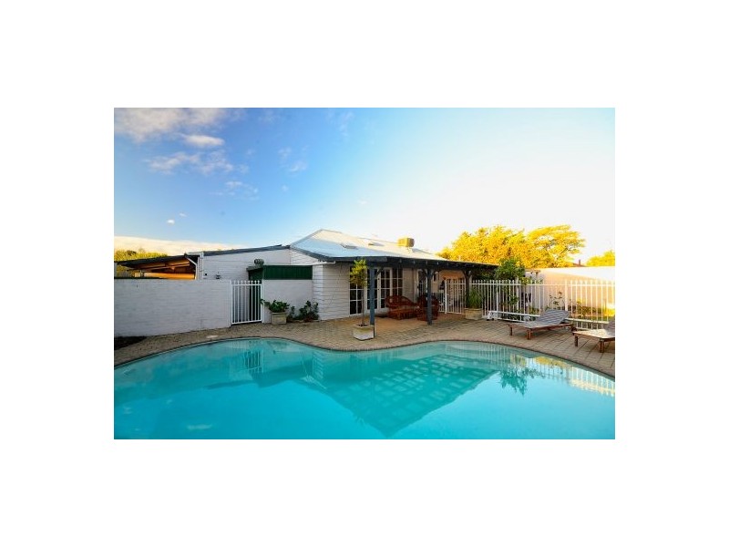 145 South Terrace, Como WA 6152