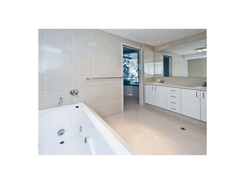 1/10 Kings Park Avenue, Crawley WA 6009