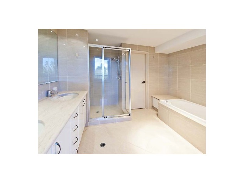 1/10 Kings Park Avenue, Crawley WA 6009