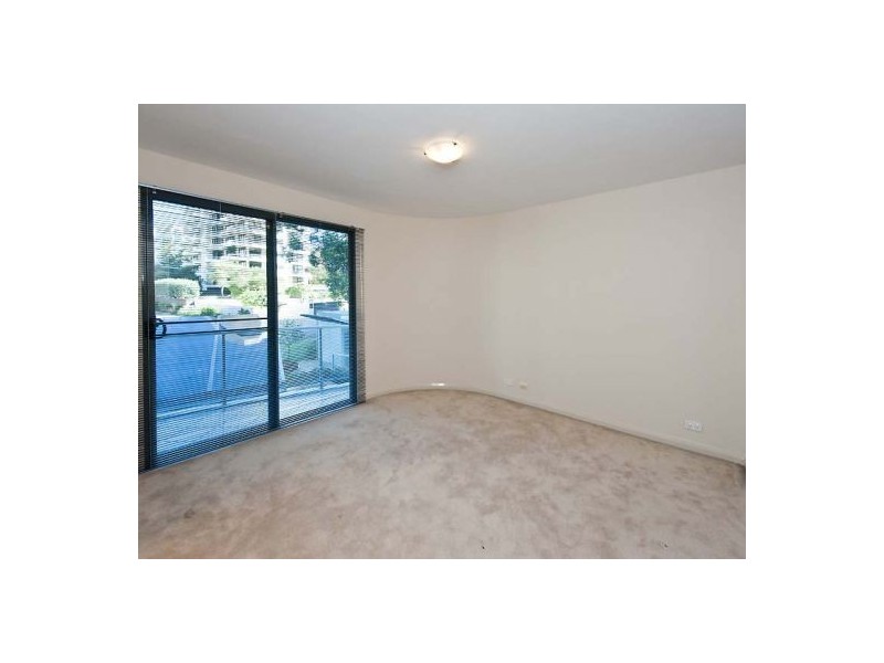 1/10 Kings Park Avenue, Crawley WA 6009