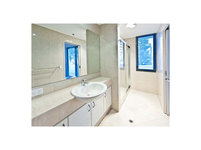 1/10 Kings Park Avenue, Crawley WA 6009