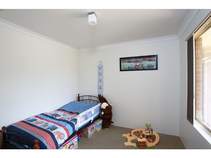 15 Kunzite Court, Forrestfield WA 6058