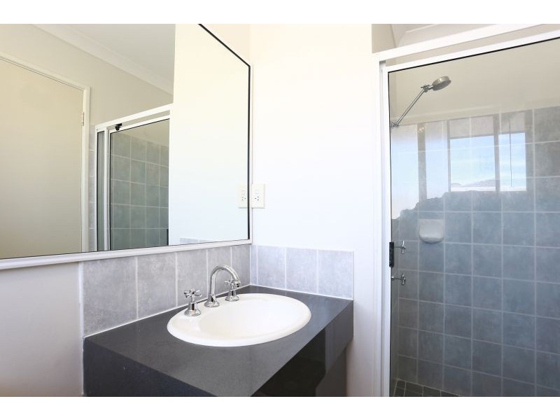 15 Kunzite Court, Forrestfield WA 6058