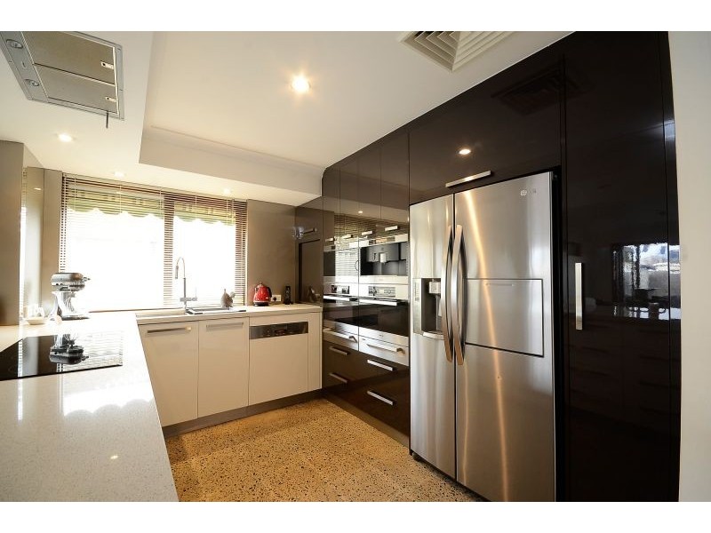 13 Burnett Road, Manning WA 6152
