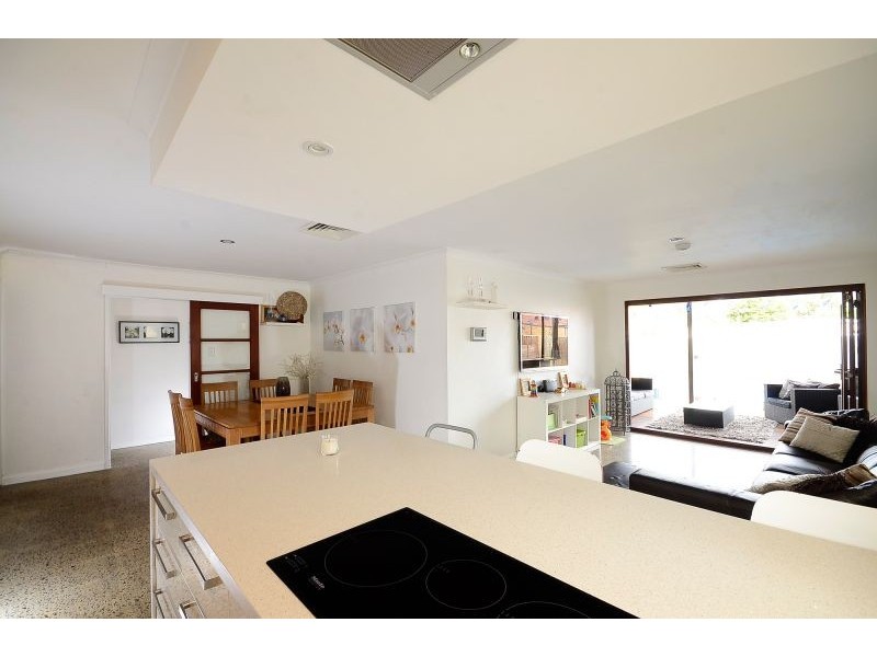 13 Burnett Road, Manning WA 6152