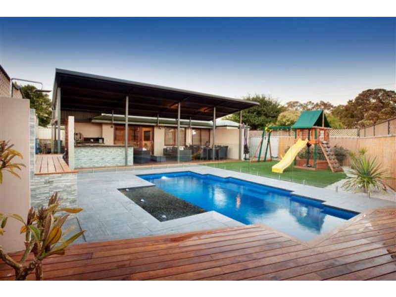 13 Burnett Road, Manning WA 6152