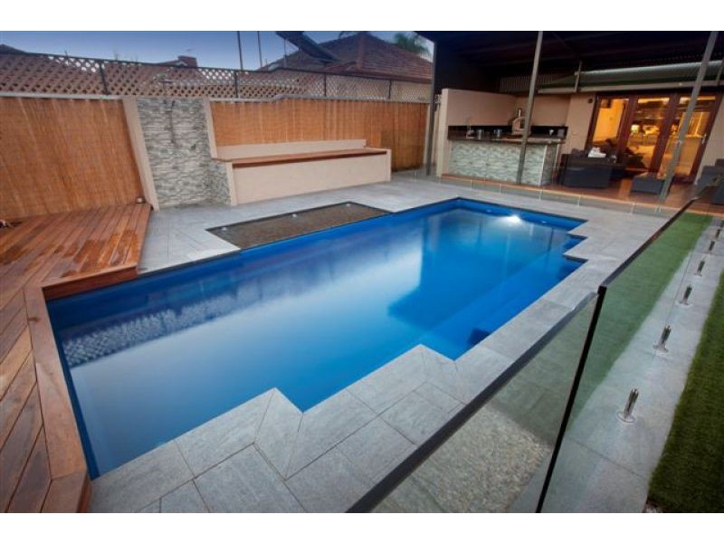13 Burnett Road, Manning WA 6152