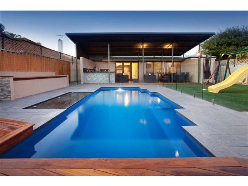 13 Burnett Road, Manning WA 6152